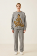 Grey yogini sweatshirt and matching pants on a female avatar